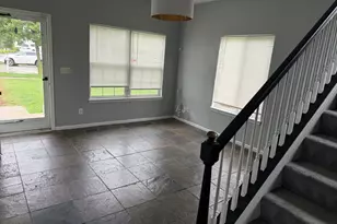 384 Reston Cir, Romeoville, IL 60446 - Photo 5