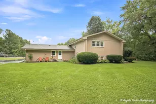 2211 Lamb Rd, Woodstock, IL 60098 - Photo 3