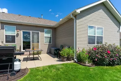 364 Ator Drive #B, Lasalle, IL 61301 - Photo 3