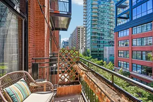 520 W Huron St, Chicago, IL 60654 - Photo 7