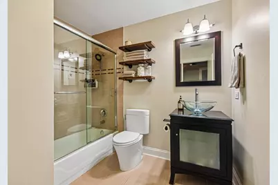 520 W Huron Street #414, Chicago, IL 60654 - Photo 21