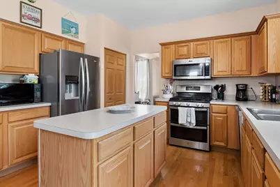 3084 Savannah Drive, Aurora, IL 60502 - Photo 7