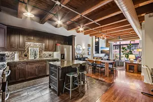 520 W Huron St, Chicago, IL 60654 - Photo 7