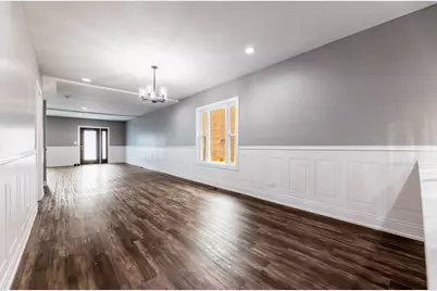 806 S 19th Avenue, Maywood, IL 60153 - Photo 5