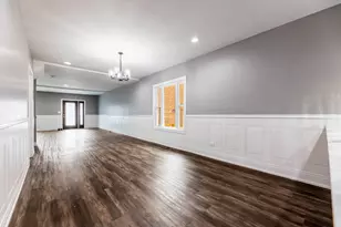 806 S 19th Ave, Maywood, IL 60153 - Photo 5