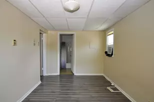 214 S Bloomington St, Streator, IL 61364 - Photo 9