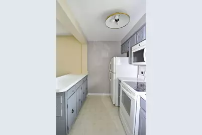 214 S Bloomington Street #4, Streator, IL 61364 - Photo 5