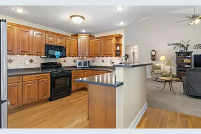 1426 Beach Lane, Sycamore, IL 60178 - Photo 9