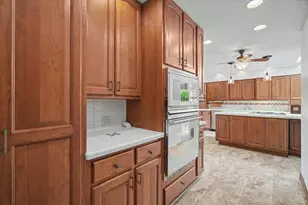 3 Hettinger Ct, Monticello, IL 61856 - Photo 41