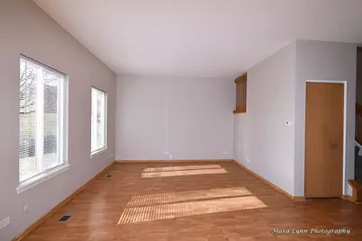 2824 Wheatland Court, Naperville, IL 60564 - Photo 9