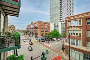 1801 S Michigan Ave, Chicago, IL 60616 - Photo 13