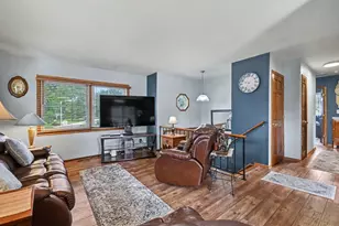 136 Augusta Rd, Oswego, IL 60543 - Photo 5