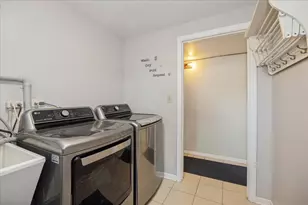 7624 Kilbourn Ave, Skokie, IL 60076 - Photo 13