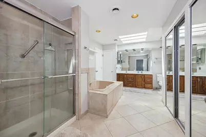7624 Kilbourn Avenue, Skokie, IL 60076 - Photo 23