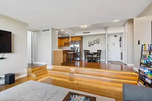 3200 N Lake Shore Dr, Chicago, IL 60657 - Photo 11
