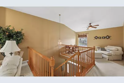 628 King Court #628, East Dundee, IL 60118 - Photo 3