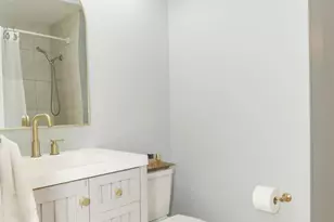 8 Westwood Dr, Indian Head Park, IL 60525 - Photo 15