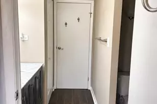 2110 Stanley Ct, Schaumburg, IL 60194 - Photo 9