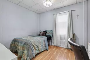 211 Casseday Ave, Joliet, IL 60432 - Photo 11
