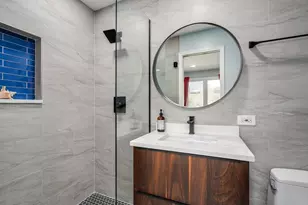 2731 N Janssen Ave, Chicago, IL 60614 - Photo 23