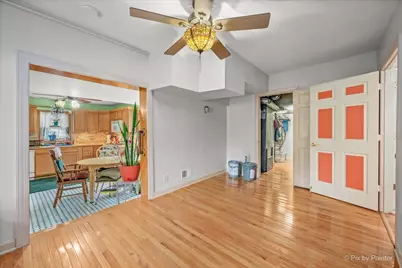 122 S Edison Avenue, Elgin, IL 60123 - Photo 7