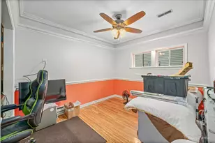 122 S Edison Ave, Elgin, IL 60123 - Photo 13