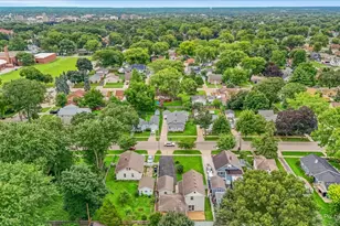 122 S Edison Ave, Elgin, IL 60123 - Photo 35