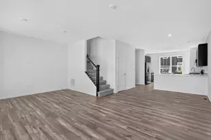 519 Red Oak Cir, Volo, IL 60020 - Photo 5