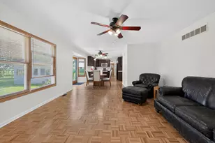 1350 Arneita St, Sycamore, IL 60178 - Photo 33