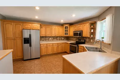 18205 Irvington Road, Centralia, IL 62801 - Photo 5