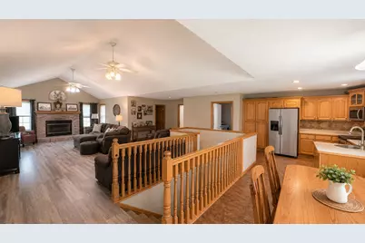 18205 Irvington Road, Centralia, IL 62801 - Photo 7