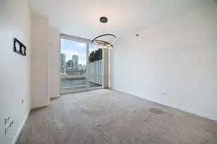 757 N Orleans St, Chicago, IL 60654 - Photo 17