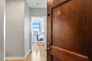 2000 N Lincoln Park W, Chicago, IL 60614 - Photo 3