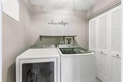 6619 W 64th Place, Chicago, IL 60638 - Photo 35