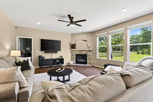 4342 Rudyard Kipling Rd, Elgin, IL 60124 - Photo 15