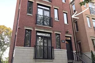 3745 S Michigan Ave, Chicago, IL 60653 - Photo 1