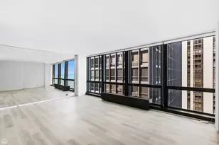 900 N Lake Shore Dr, Chicago, IL 60611 - Photo 3