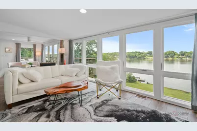 5419 E Lake Shore Drive, Wonder Lake, IL 60097 - Photo 5