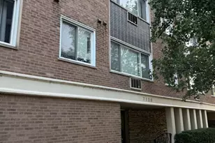 7120 N Sheridan Rd, Chicago, IL 60626 - Photo 1