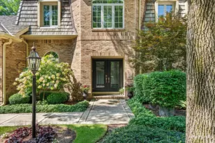 467 Le Provence Cir, Naperville, IL 60540 - Photo 3