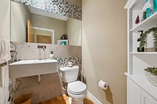 841 W Buckingham Pl, Chicago, IL 60657 - Photo 11