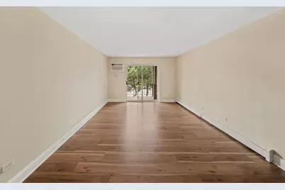 1065 Valley Lane #208, Hoffman Estates, IL 60169 - Photo 5