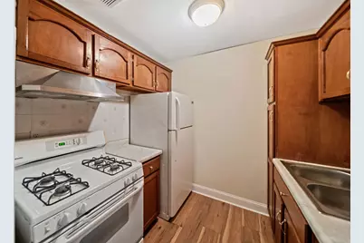 1065 Valley Lane #208, Hoffman Estates, IL 60169 - Photo 7