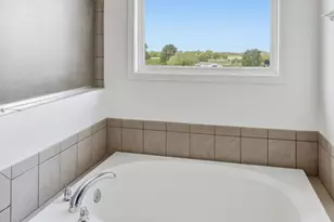 5218 Greenshire Cir, Lake in the Hills, IL 60156 - Photo 19