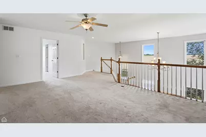 5218 Greenshire Circle, Lake in the Hills, IL 60156 - Photo 15