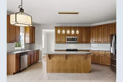 5218 Greenshire Circle, Lake in the Hills, IL 60156 - Photo 9