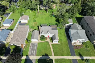 369 N Walnut St, Elmhurst, IL 60126 - Photo 3
