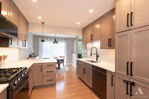 14567 Albany Ave, Lemont, IL 60439 - Photo 9