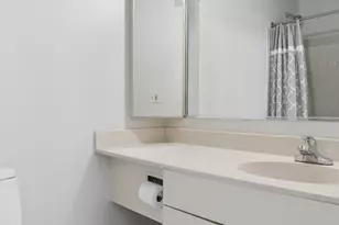480 N McClurg Ct, Chicago, IL 60611 - Photo 13