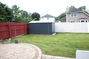 921 Shady Ln, Aurora, IL 60506 - Photo 27